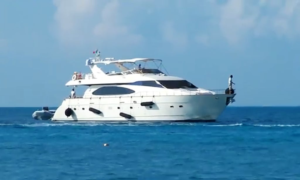 85 футів розкішна VIP -яхта Azimut 